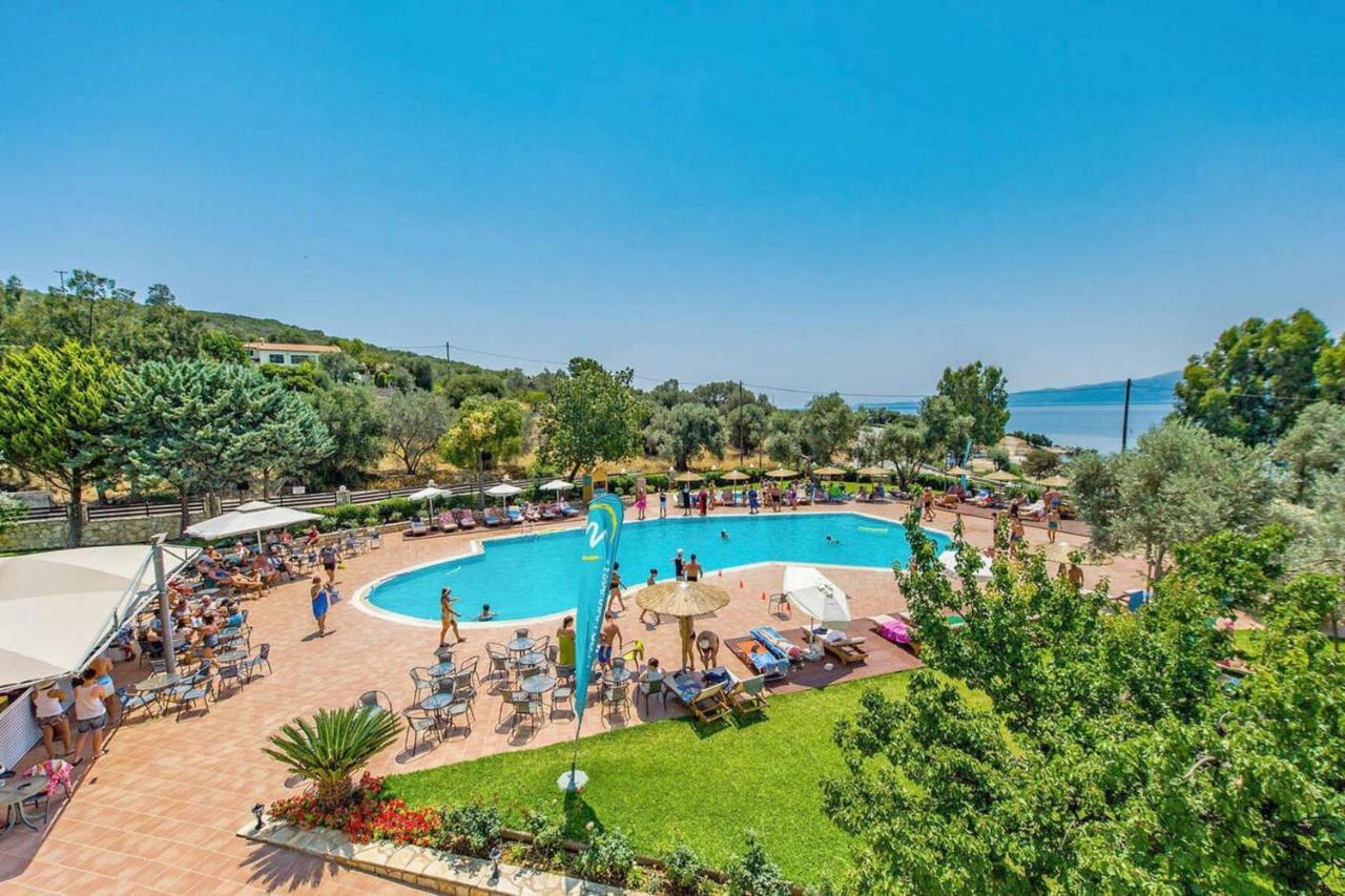 אמרינתוס Evia Riviera Resort מראה חיצוני תמונה